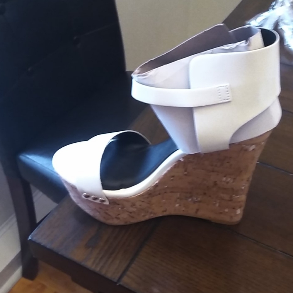 Wedges - Picture 2 of 3